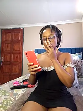 Snapshot of Queen-Chocolate chatting on February 16, 11:16 am Queen-Chocolate online show from February 16, 11:16 am