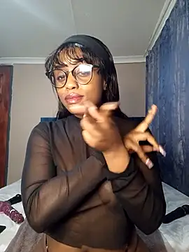 Snapshot of Queen-Chocolate chatting on February 21, 8:16 pm Queen-Chocolate online show from February 21, 8:16 pm