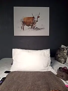 Snapshot of Queen-Chocolate chatting on February 24, 1:10 pm Queen-Chocolate online show from February 24, 1:10 pm