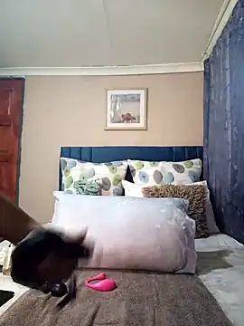 Snapshot of Queen-Chocolate chatting on March 22, 1:11 am Queen-Chocolate online show from March 22, 1:11 am