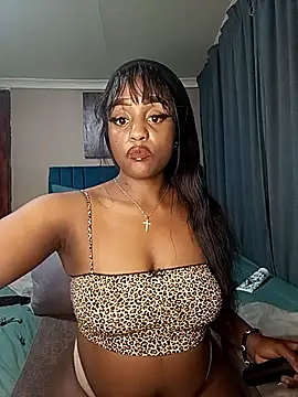 Snapshot of Queen-Chocolate chatting on September 18, 4:42 pm Queen-Chocolate online show from September 18, 4:42 pm