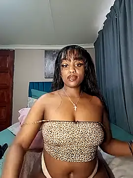 Snapshot of Queen-Chocolate chatting on September 20, 4:24 am Queen-Chocolate online show from September 20, 4:24 am