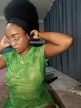 Snapshot of Queen-Chocolate chatting on September 25, 2:59 am Queen-Chocolate online show from September 25, 2:59 am