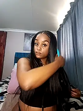 Snapshot of Queen-Chocolate chatting on October 23, 5:07 am Queen-Chocolate online show from October 23, 5:07 am