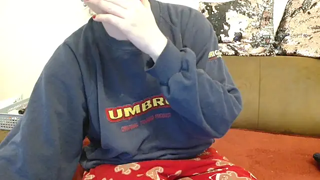 Jasmin-White online show from March 7, 12:12 pm