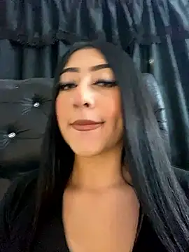 Snapshot of KittyRous chatting on December 2, 6:20 am KittyRous online show from December 2, 6:20 am