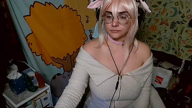 Snapshot of mochi_rainbow chatting on January 27, 2:53 am mochi rainbow online show from January 27, 2:53 am