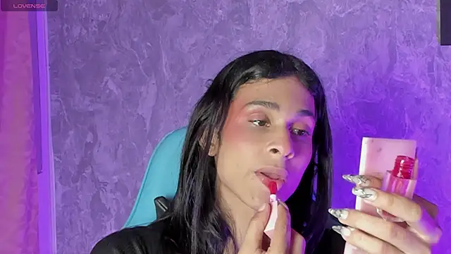 Snapshot of Mara_friendboy699 chatting on February 13, 3:50 am Mara friendboy699 online show from February 13, 3:50 am