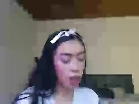 Snapshot of Julieta_De_Los_Angeles chatting on October 10, 5:01 pm Julieta De Los Angeles online show from October 10, 5:01 pm