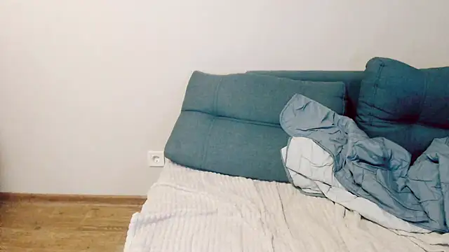 Snapshot of AliseSexyDoll777 chatting on March 6, 5:11 pm AliseSexyDoll777 online show from March 6, 5:11 pm