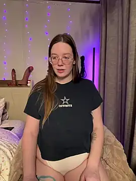 Sweetdee222x online show from December 10, 7:58 am