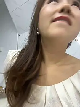 Efangfang online show from February 22, 1:24 pm