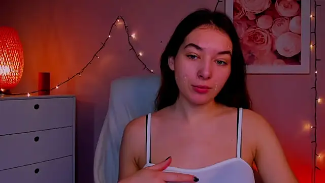 Snapshot of Meagn_Extasy chatting on January 24, 8:23 am Meagn Extasy online show from January 24, 8:23 am