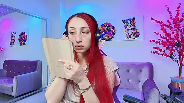 Vermelha Gremory  online show from February 13, 11:50 am