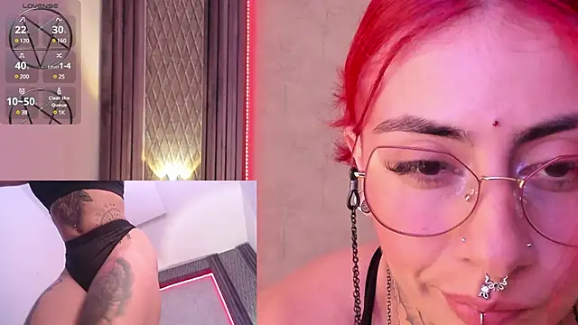 Snapshot of selene_red_ chatting on January 27, 6:41 pm selene red online show from January 27, 6:41 pm