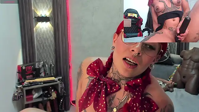 Snapshot of selene_red_ chatting on February 6, 4:58 pm selene red online show from February 6, 4:58 pm