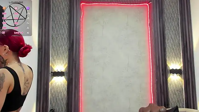 Snapshot of selene_red_ chatting on March 4, 5:03 pm selene red online show from March 4, 5:03 pm