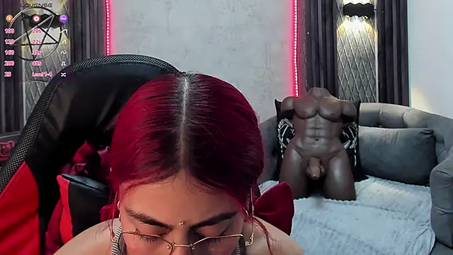 Snapshot of selene_red_ chatting on March 12, 3:51 pm selene red online show from March 12, 3:51 pm