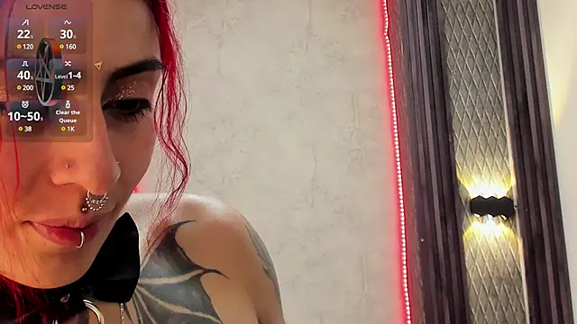 Snapshot of selene_red_ chatting on March 19, 7:38 pm selene red online show from March 19, 7:38 pm