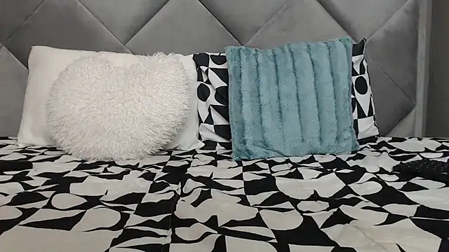 Snapshot of LOYAL_SASHA chatting on March 13, 4:34 pm LOYAL SASHA online show from March 13, 4:34 pm