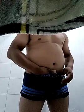 Snapshot of Riatatuil chatting on October 4, 9:18 am Riatatuil online show from October 4, 9:18 am