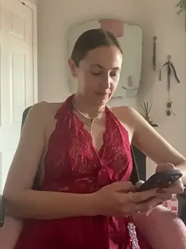 Littlelolo60 online show from February 3, 9:30 am