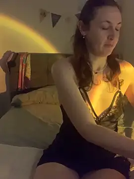 Littlelolo60 online show from March 5, 8:00 pm