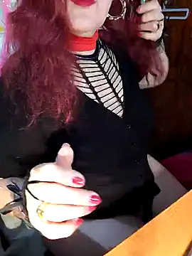 Snapshot of SabrinaXlovess chatting on January 3, 6:03 pm SabrinaXlovess online show from January 3, 6:03 pm