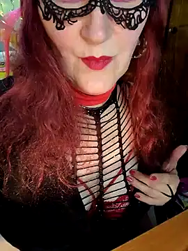 Snapshot of SabrinaXlovess chatting on January 18, 5:26 pm SabrinaXlovess online show from January 18, 5:26 pm