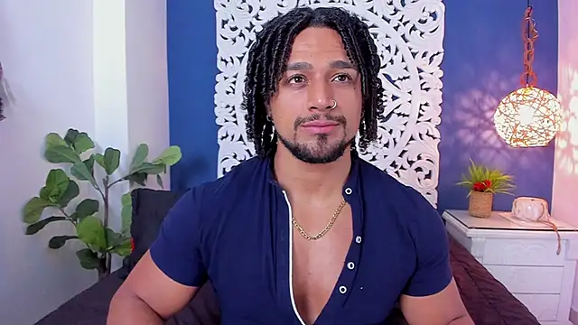 Snapshot of MikeEstevess chatting on March 14, 5:27 am MikeEstevess online show from March 14, 5:27 am