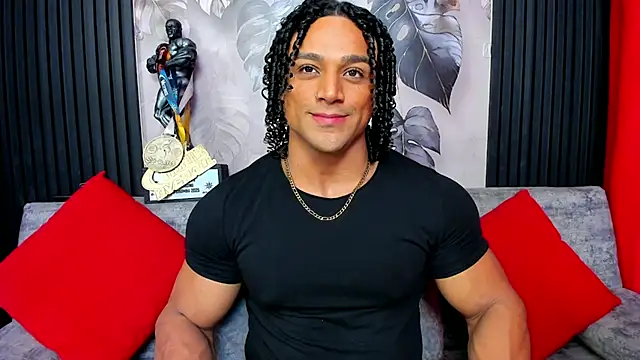 Snapshot of MikeEstevess chatting on October 8, 1:53 pm MikeEstevess online show from October 8, 1:53 pm