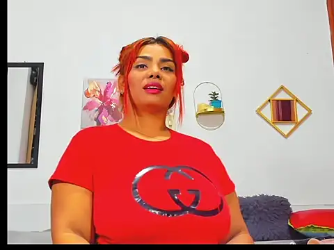 AnahiSmitth online show from March 13, 1:10 am