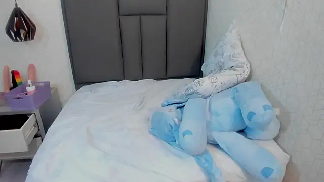 Kittytimberlake online show from March 1, 11:15 pm