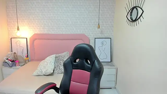 Kittytimberlake online show from October 3, 11:51 am