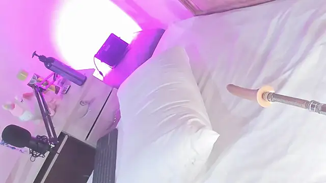 lili moonn online show from September 19, 1:12 pm