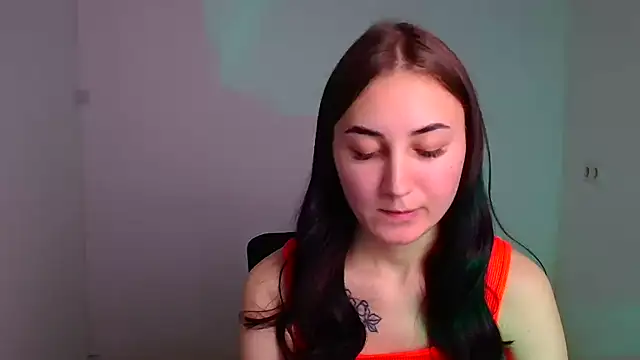 Jennifer Blum online show from December 28, 9:42 am