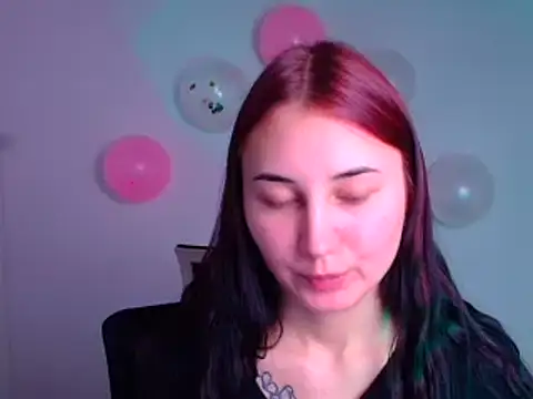 Jennifer Blum online show from February 16, 9:15 am