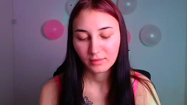 Jennifer Blum online show from February 17, 9:13 am