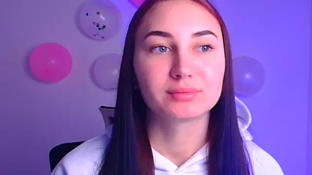 Jennifer Blum online show from February 20, 6:06 am