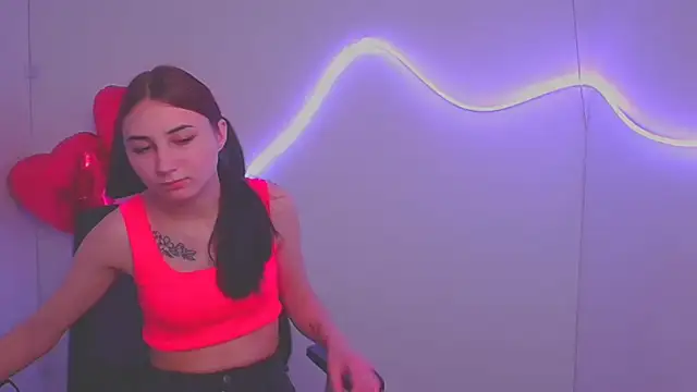 Jennifer Blum online show from March 13, 8:00 pm