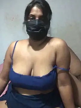 NOORA-GIRL online show from March 11, 4:18 pm