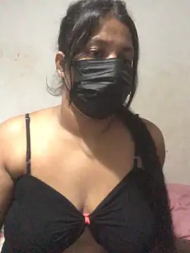 NOORA-GIRL online show from March 22, 3:20 am