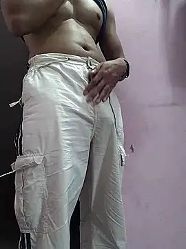 Snapshot of AmnionicDemeanor chatting on February 24, 11:32 am AmnionicDemeanor online show from February 24, 11:32 am