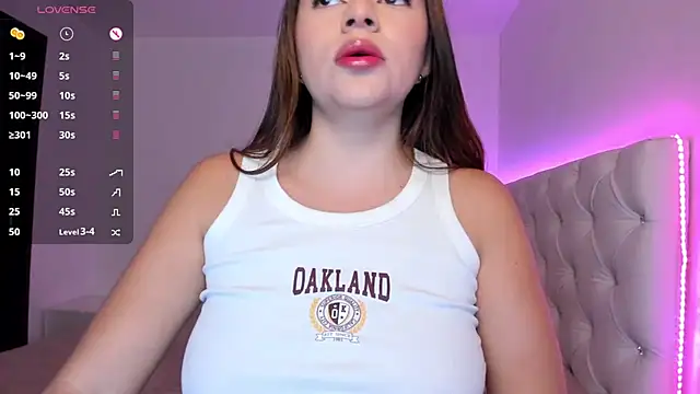 Snapshot of CataLesmes chatting on December 20, 3:58 am CataLesmes online show from December 20, 3:58 am