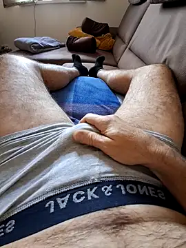 oldermanforwomen online show from March 17, 2:01 pm