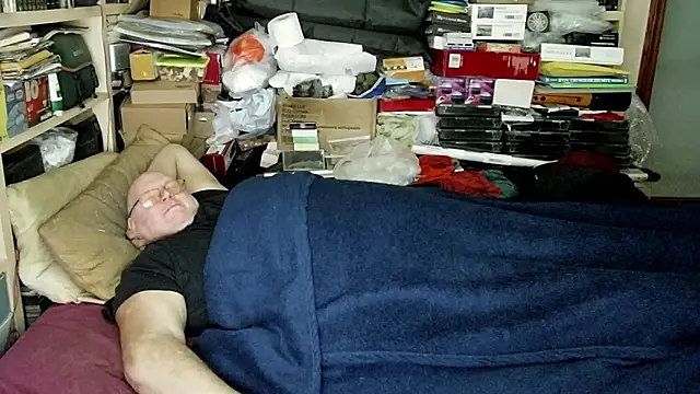 hadeszeuss2 online show from January 17, 5:30 pm