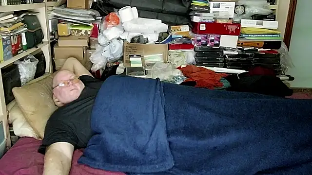 hadeszeuss2 online show from January 18, 6:10 pm