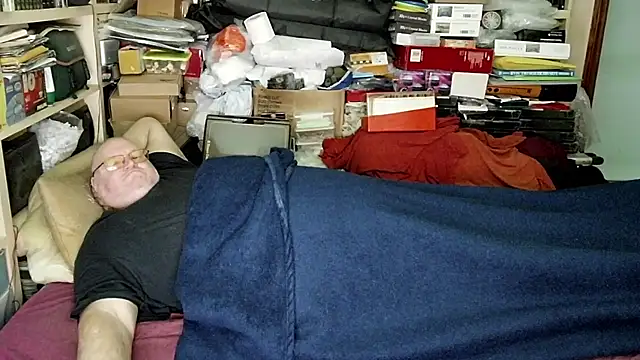 hadeszeuss2 online show from January 20, 5:37 pm