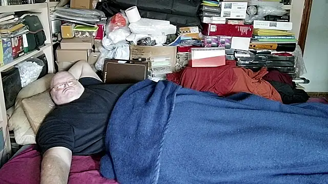 hadeszeuss2 online show from January 21, 2:48 pm