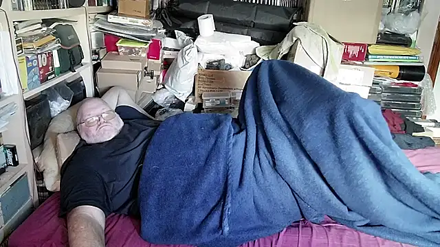 hadeszeuss2 online show from February 3, 3:17 pm